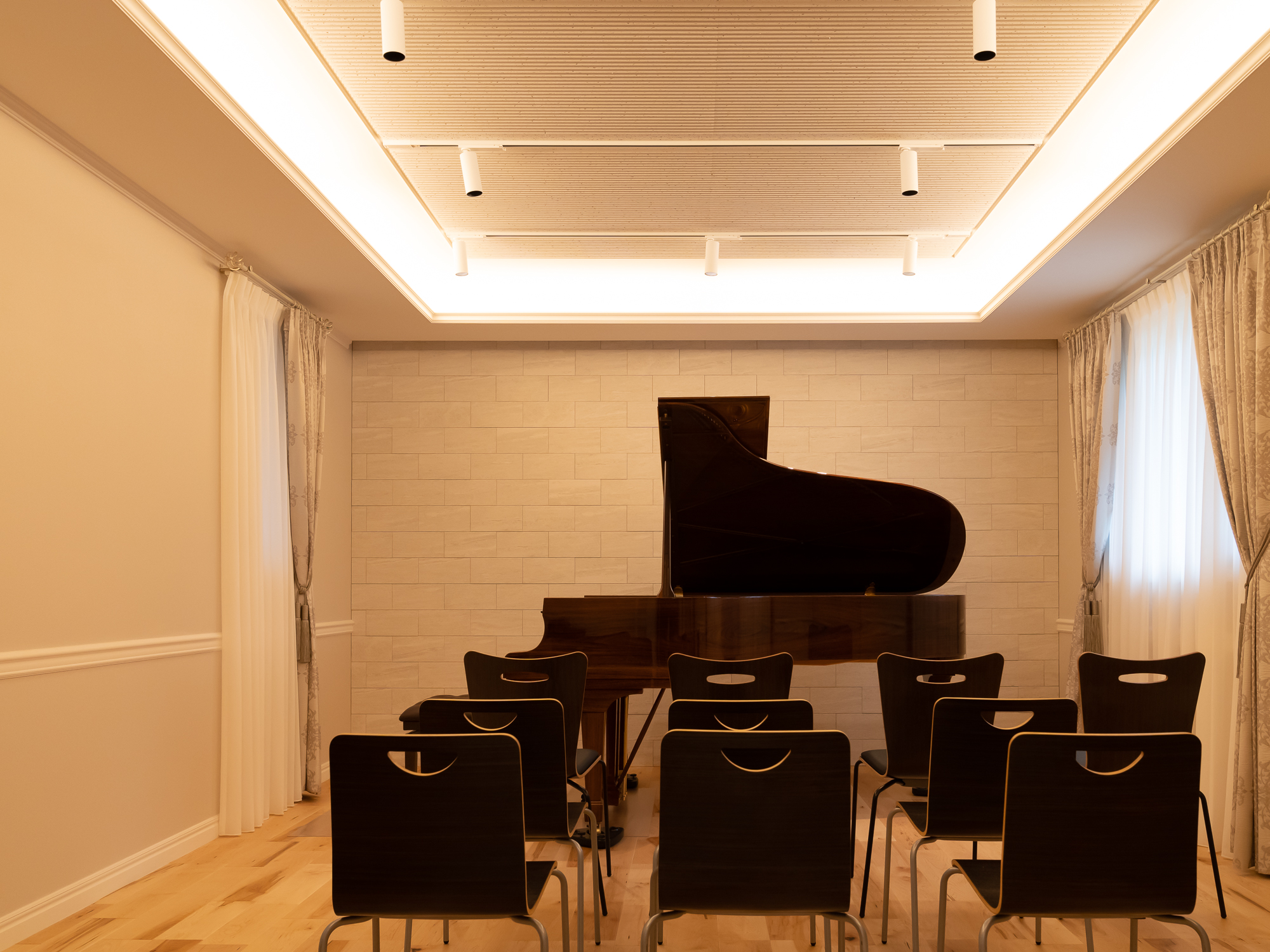 「Piano Studio Grazia（スタジオ・グラツィア）」座席配置画像